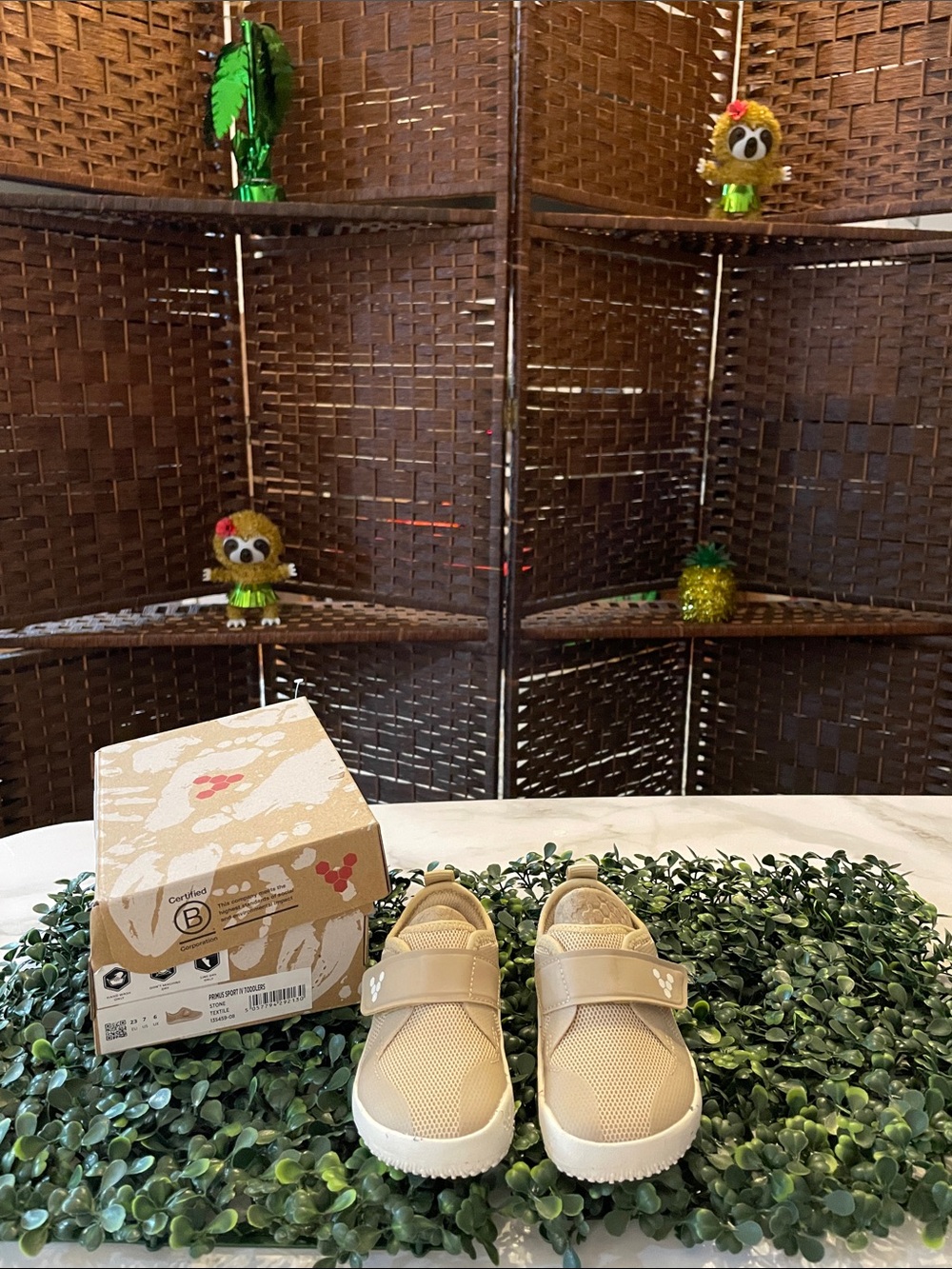 Vivobarefoot shoes - Picture 3 of 6
